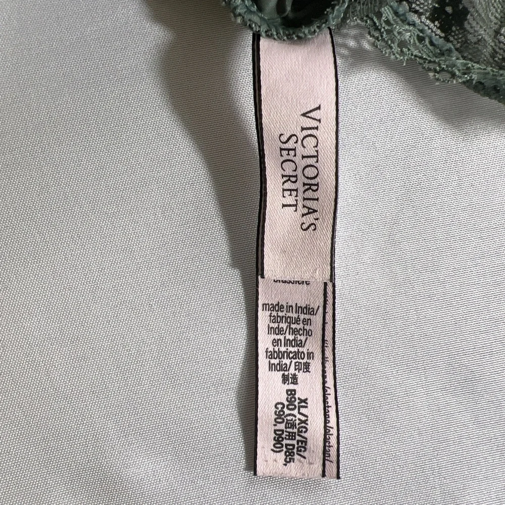 Victoria's Secret Green Lace Front Closure Razorback Bralette SizeX-Large